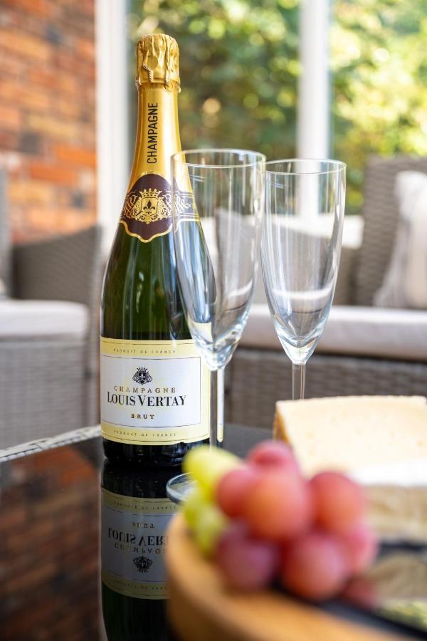 Mulberry House - Luxurious And Modern 4-Bed In Solihull Near Nec,Jlr, Airport, Resorts World, Hs2 מראה חיצוני תמונה
